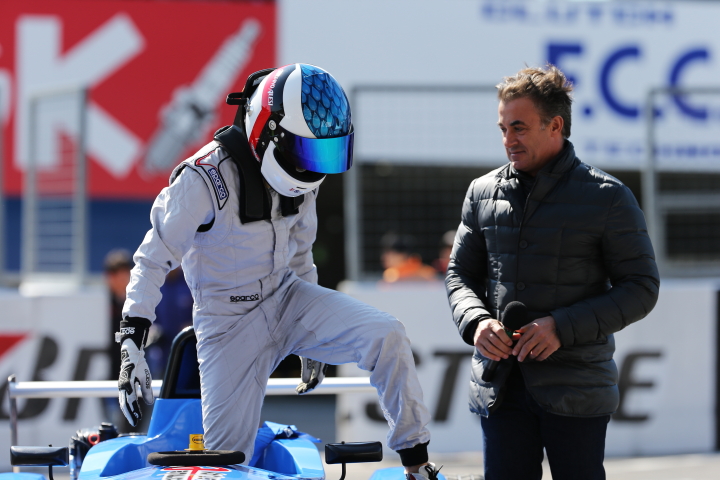 ファン感謝デー: ジュリアーノとジャン・アレジ