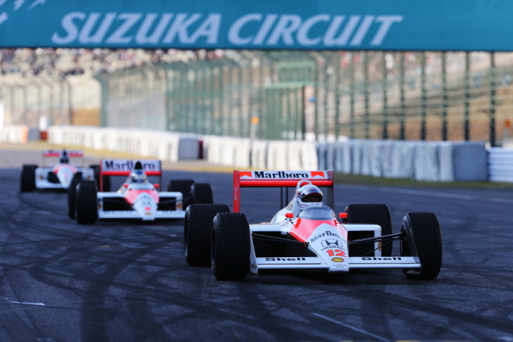 ファン感謝デー: 中嶋悟、ジャン・アレジ、デーモン・ヒルのマクラーレンホンダ編隊