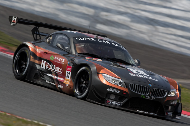 Bドライバー公式予選: カテゴリーⅠポールポジションの吉本大樹（BuddyClub-HUB-BMW-Z4-GT3）