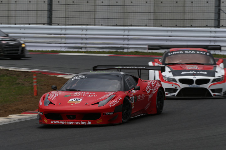 カテゴリーⅠ3位のNAORYUU/佐々木孝太組フェラーリ