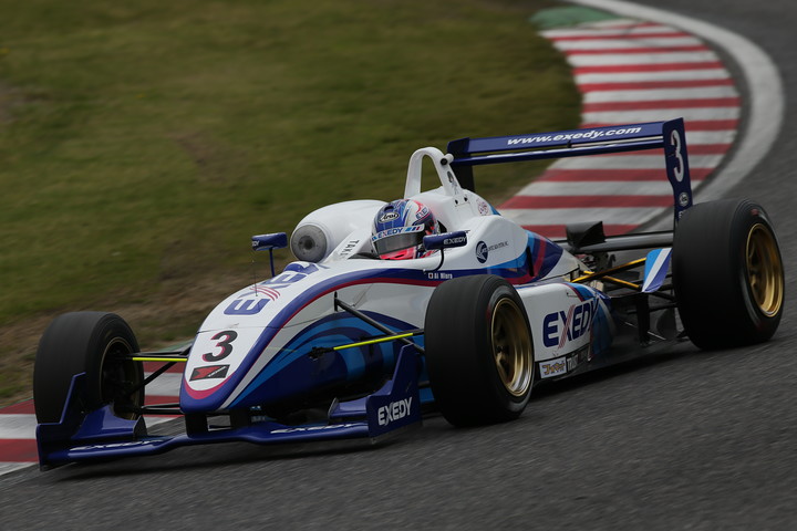 Nクラス決勝2位は三浦愛（EXEDY RACING F307）