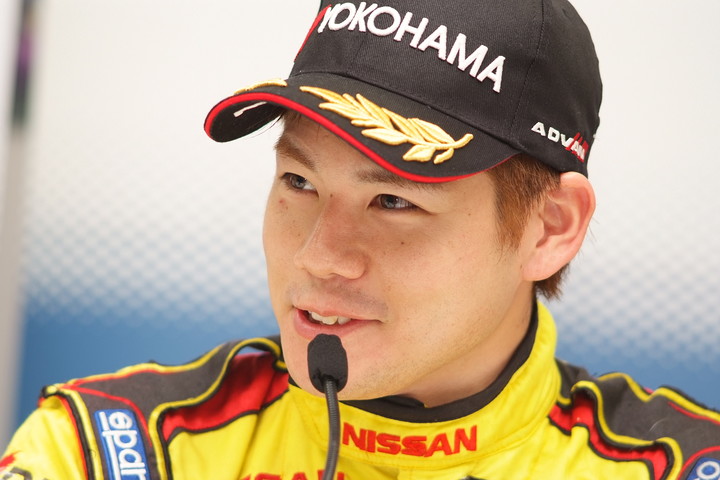 決勝記者会見: 決勝2位の高星明誠（B-MAX NDDP F3）