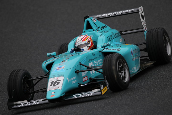 ポールポジションは銘苅翼（Media Do Kageyama F110）