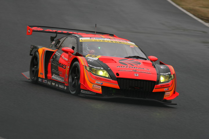 GT300クラス決勝2位はARTA CR-Z GTの高木真一／小林崇志組