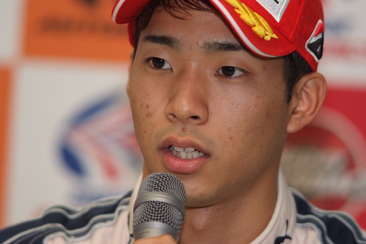 決勝記者会見: GT500クラス優勝の平川亮（KeePer TOM'S RC F）