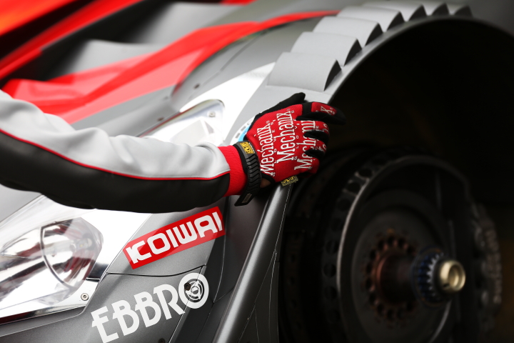 オープンピット: GT500クラス・MOTUL AUTECH GT-R