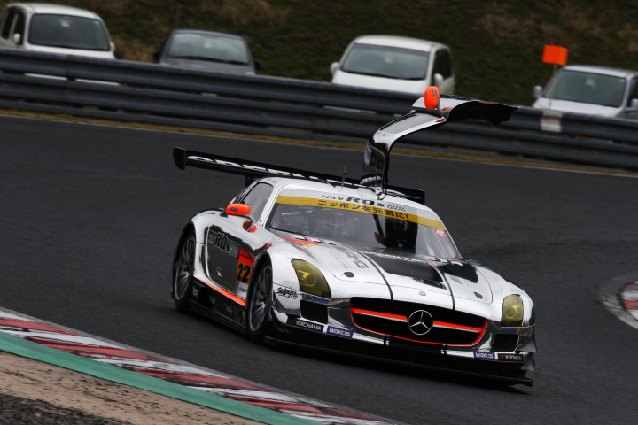 公式練習: GT300クラス・グリーンテックSLS AMG GT3（和田久／城内政樹組）