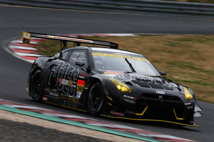 公式練習: GT300クラス・RUNUP Group&DOES GT-R（吉田広樹／田中篤組）