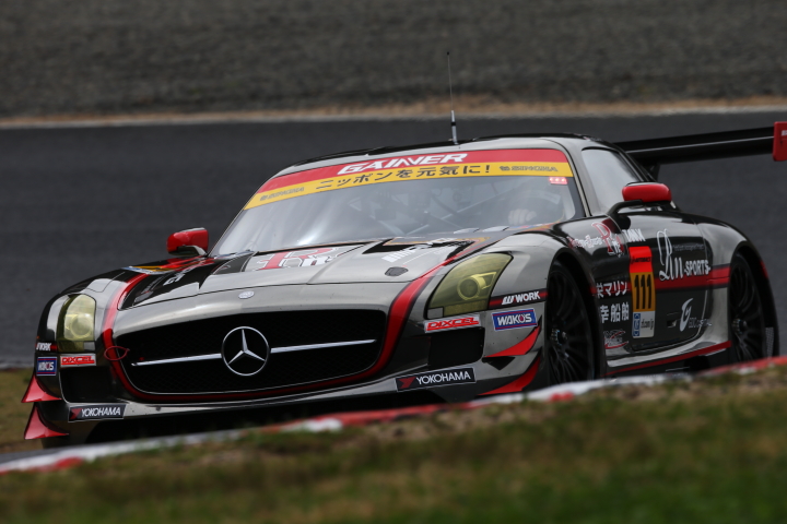 公式練習: GT300クラス・Rn-SPORTS GAINER SLS（植田正幸／鶴田和弥組）