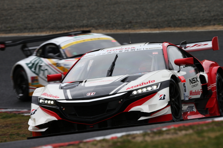 公式練習: GT500クラス・ドラゴモデューロNSX CONCEPT-GT（小暮卓史／オリバー・ターベイ組）