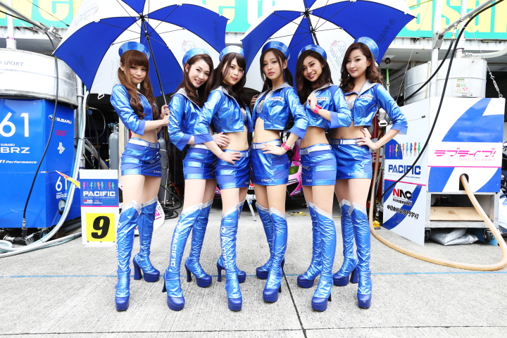 ピットウォーク: レースクイーン