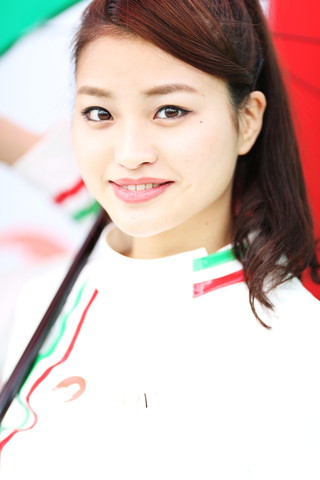 ピットウォーク: レースクイーン