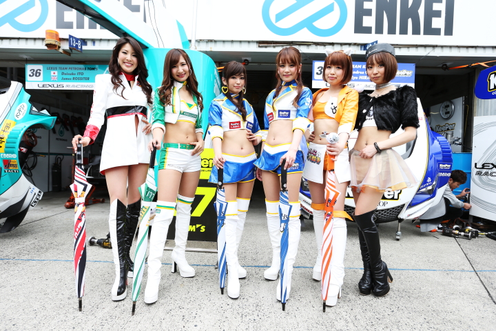 ピットウォーク: レースクイーン