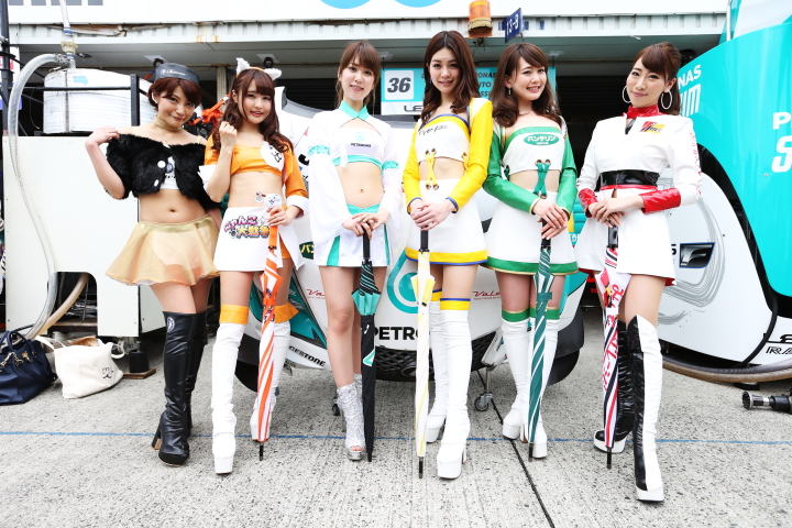 ピットウォーク: レースクイーン