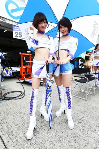 ピットウォーク: レースクイーン