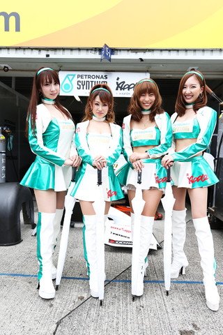 ピットウォーク: レースクイーン