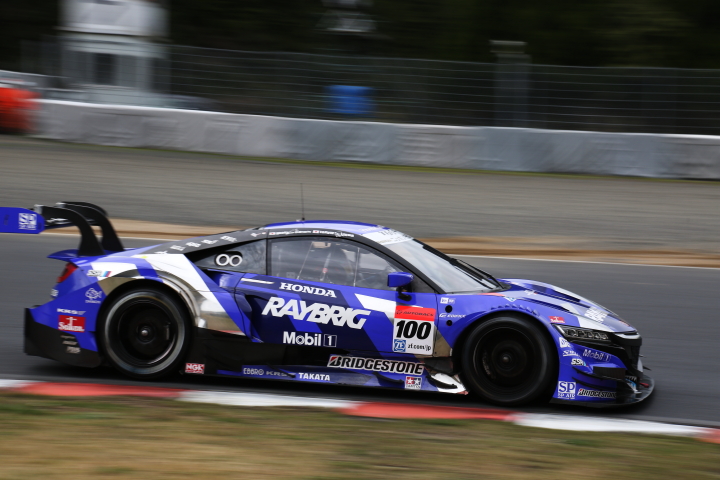 GT500クラスノックアウト予選Q1: 伊沢拓也（RAYBRIG NSX CONCEPT-GT）