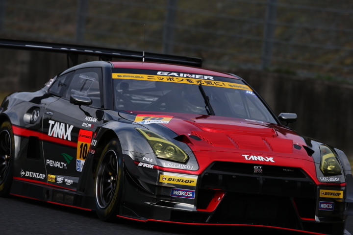 GT300クラスノックアウト予選Q2: 千代勝正（GAINER TANAX GT-R）