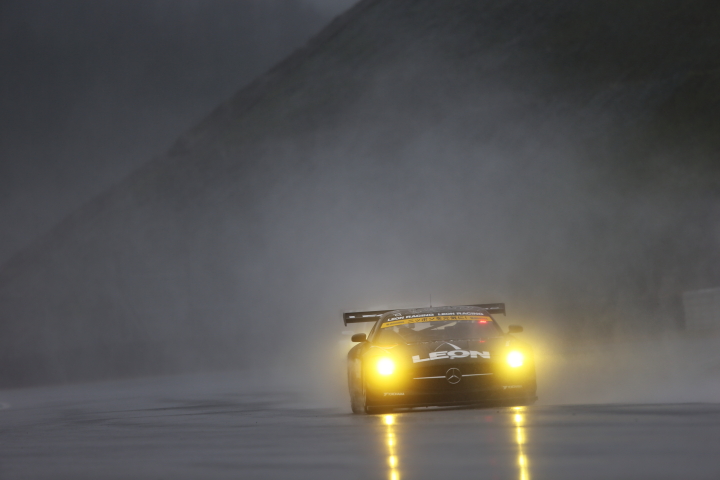 フリー走行: GT300クラス・LEON SLS（黒澤治樹／蒲生尚弥組）