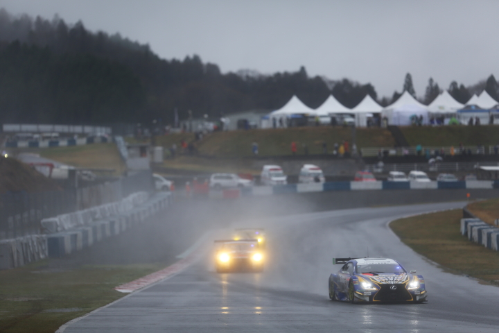 フリー走行: GT500クラス・WedsSport ADVAN RC F（脇阪寿一／関口雄飛組）