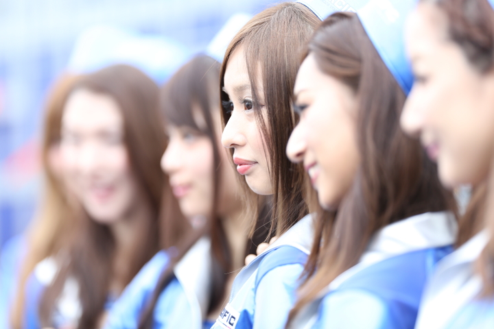 ピットウォーク: レースクイーン