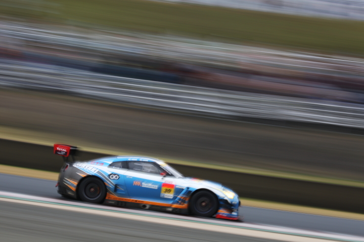 GT300クラス・NetMove GT-Rの小泉洋史／岩崎祐貴組