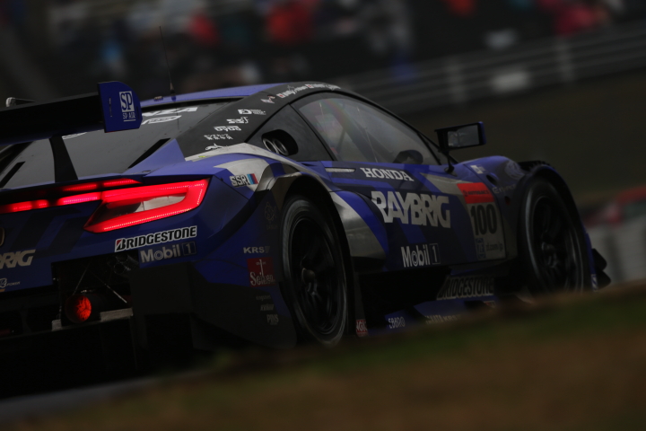 GT500クラス・RAYBRIG NSX CONCEPT-GTの山本尚貴／伊沢拓也組