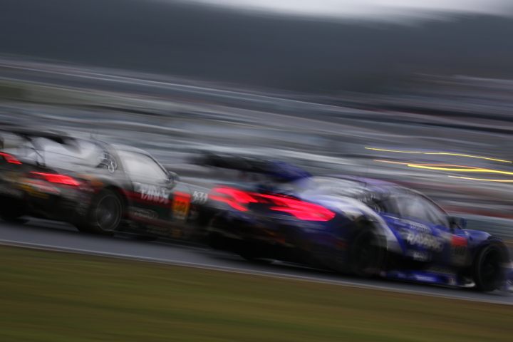 GT500クラス・RAYBRIG NSX CONCEPT-GTの山本尚貴／伊沢拓也組