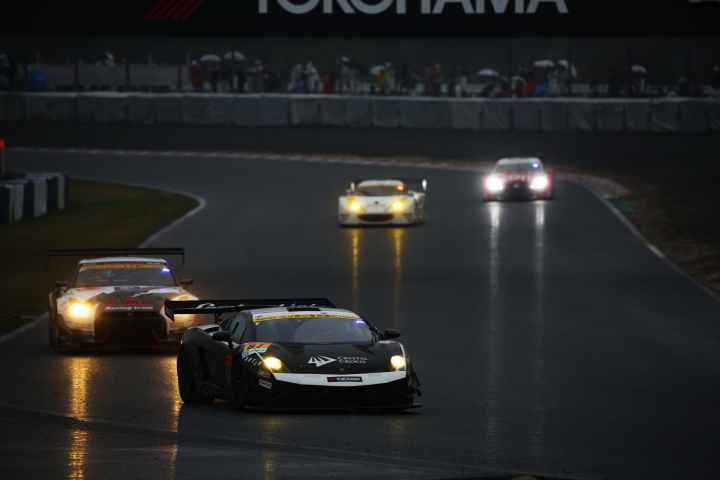 GT300クラス・クリスタルクロコランボルギーニ GT3の青木孝行／山西康司組