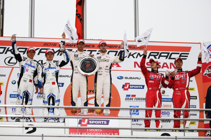 決勝レース: GT500クラスの表彰式