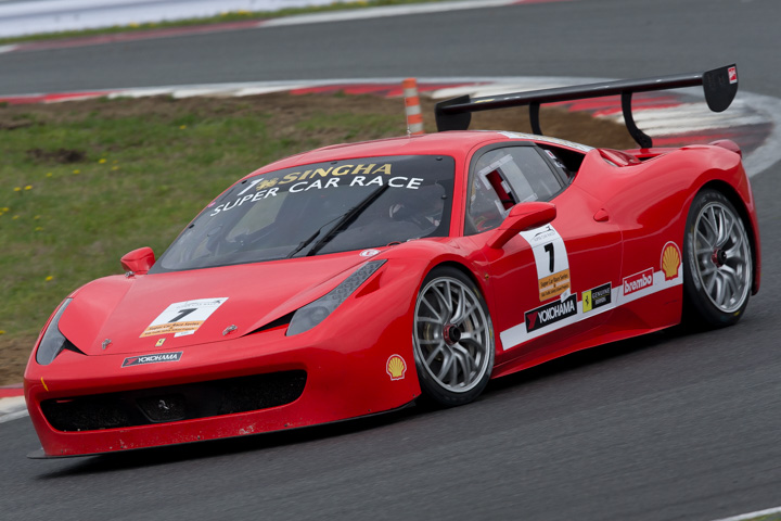 カテゴリーⅡ決勝2位はケン・セト／浅井亮博組（ASAI MOTORSPORT 458）