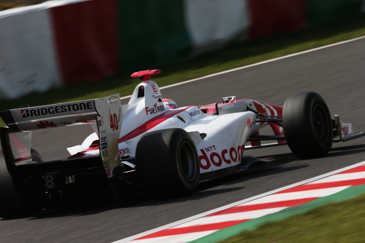 フリー走行1回目: 野尻智紀（DOCOMO DANDELION M40S SF14）