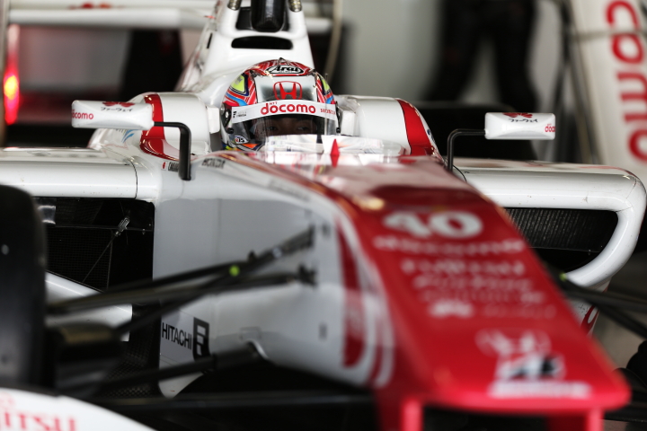 ノックアウト予選Q3: 野尻智紀（DOCOMO DANDELION M40S SF14）