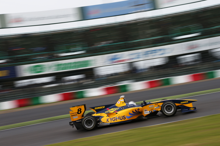 フリー走行2回目: 小林可夢偉（Team KYGNUS SUNOCO SF14）