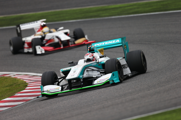 決勝レース: 中嶋一貴（PETRONAS TOM’S SF14）