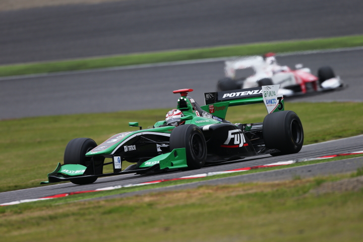 決勝レース: ジェームス・ロシター（FUJI×D'station KONDO SF14）