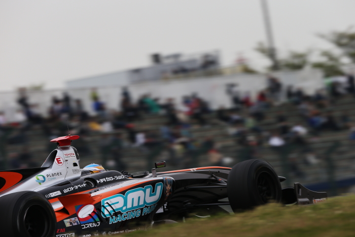 決勝レース: 石浦宏明（P.MU/CERUMO・INGING SF14）