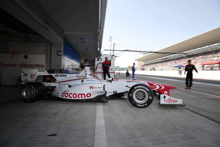 ノックアウト予選に出撃するナレイン・カーティケアン（ダンディライアン）