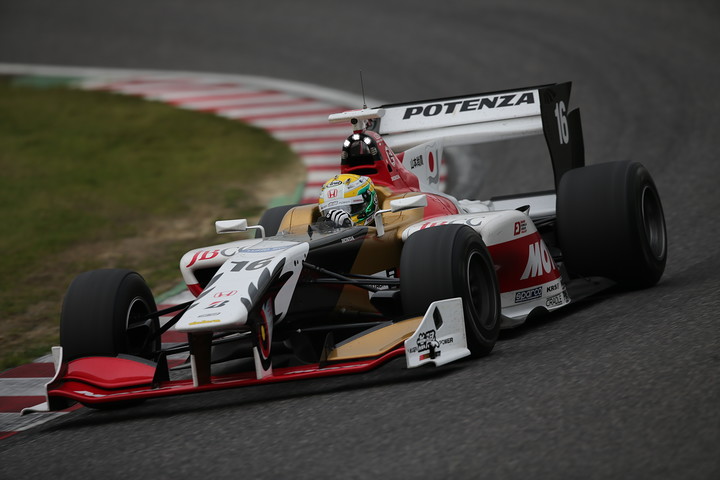 山本尚貴（無限）はトラブルのため最終ラップでストップ