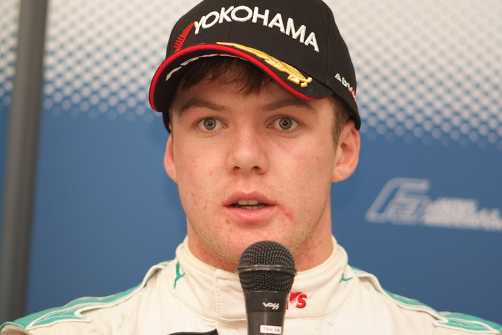 決勝記者会見: 決勝3位のニック・キャシディ（トムス）