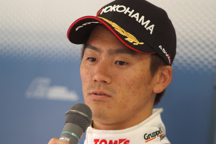 決勝記者会見: Nクラス優勝の小河諒（KeePer TOM'S F306）