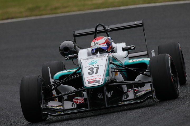 予選2位はニック・キャシディ（PETRONAS TOM'S F314）
