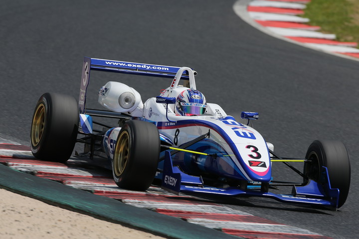 Nクラス決勝2位は三浦愛（EXEDY RACING F307）