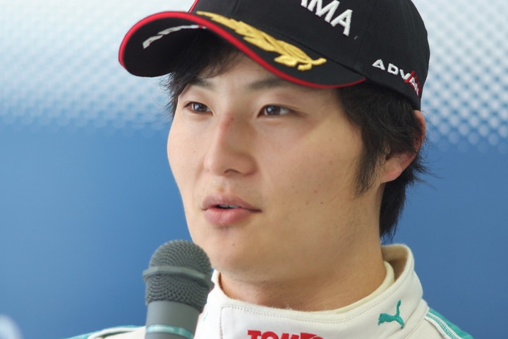決勝記者会見: 優勝の山下健太（PETRONAS TOM'S F312）