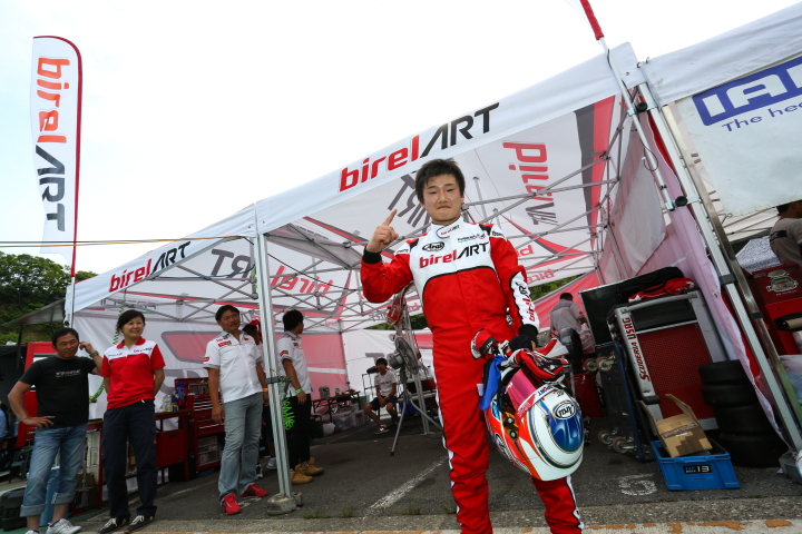 決勝ヒート: 優勝した角田裕毅（ＢｉｒｅｌＡＲＴ）