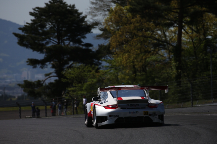 公式練習: アレキサンドレ・インペラトーリ／山下健太組（GT300クラス・Excellence Porsche）