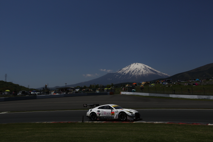 公式練習: 高森博士／田中勝輝／柴田優作組（GT300クラス・DIJON Racing GT-R）