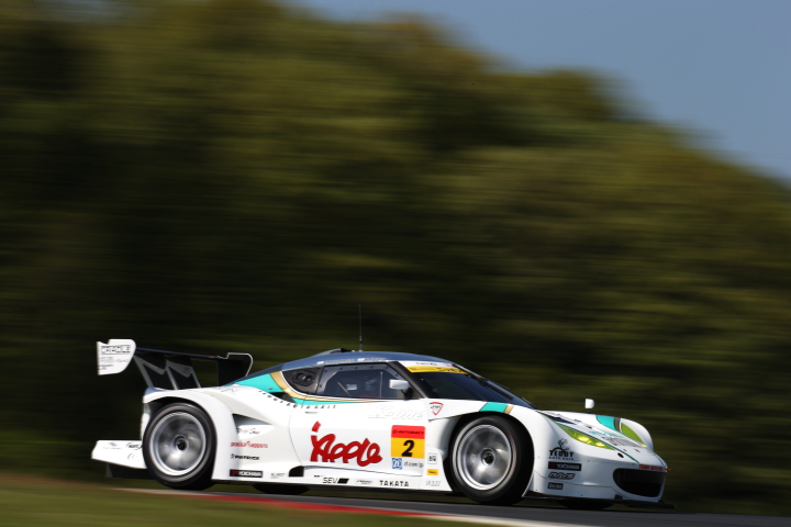 GT300クラスノックアウト予選Q1:加藤寛規（シンティアム・アップル・ロータス）