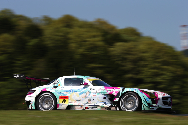 GT300クラスノックアウト予選Q1:片岡龍也（グッドスマイル初音ミクSLS）