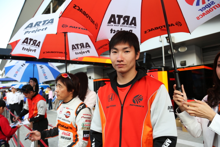 キッズピットウォーク: 小林崇志（ARTA CR-Z GT）